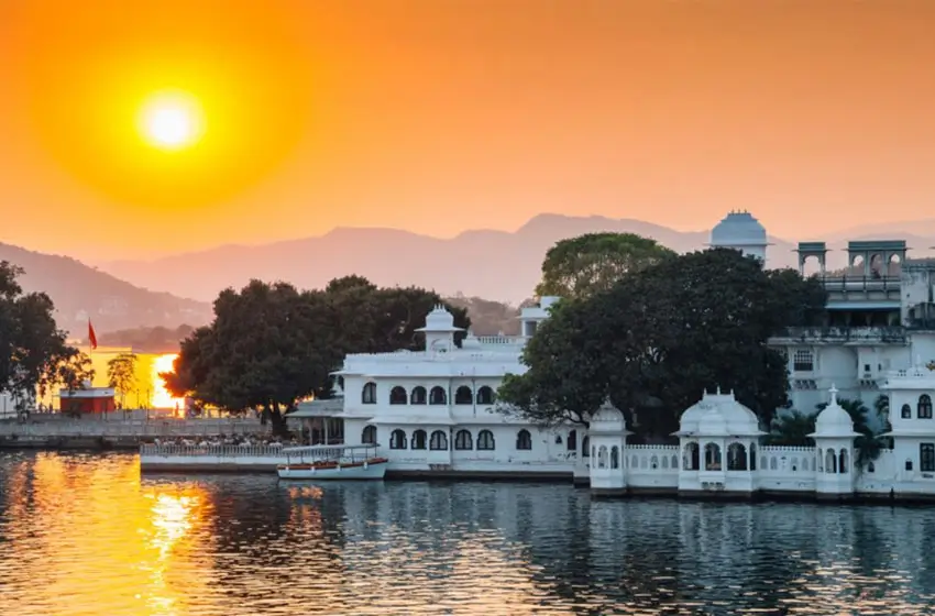 Rajasthan Heritage Drive from Udaipur to Delhi – 8 Days | Forts, Palaces & Heritage Stays